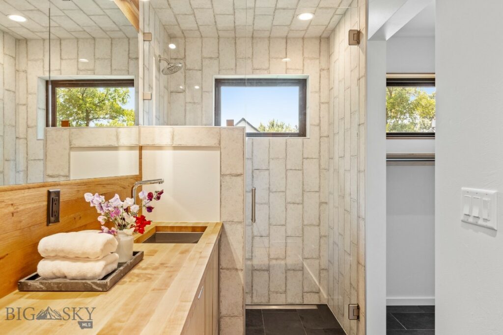 715 N Montana, Bozeman MT 59715