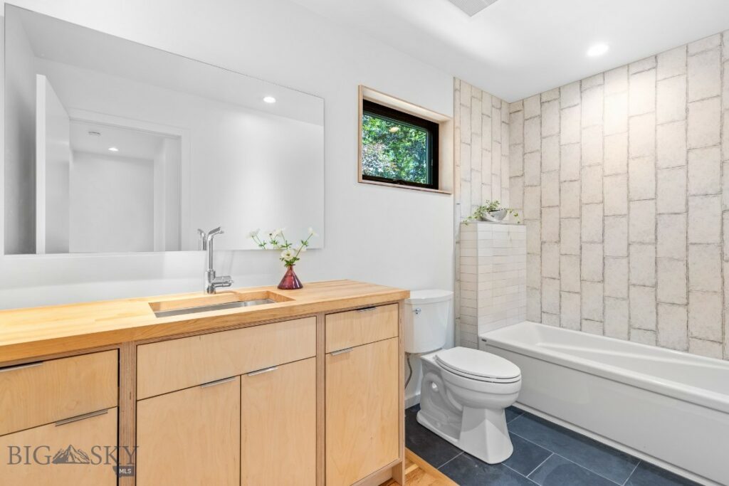 715 N Montana, Bozeman MT 59715
