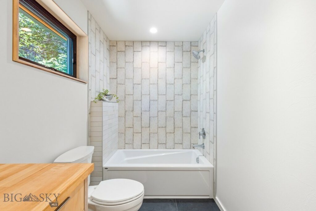 715 N Montana, Bozeman MT 59715