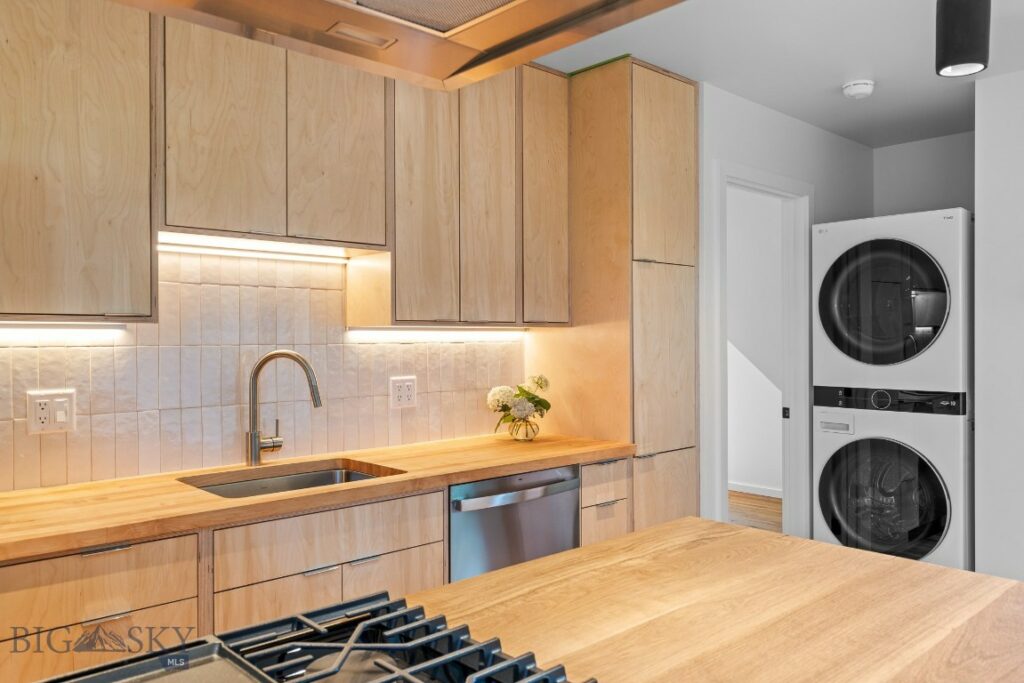 715 N Montana, Bozeman MT 59715