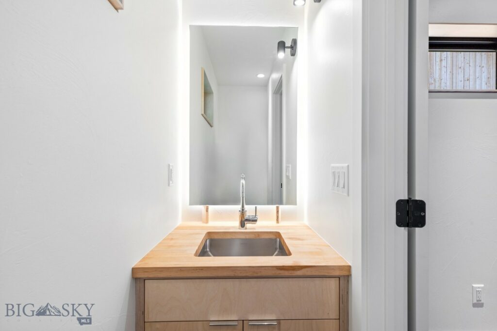 715 N Montana, Bozeman MT 59715