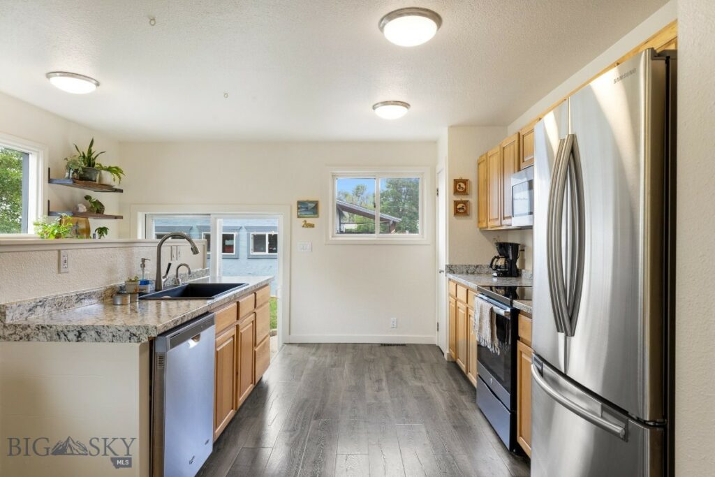 718 W Front, Livingston MT 59047
