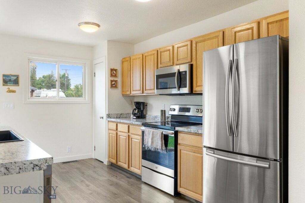 718 W Front, Livingston MT 59047