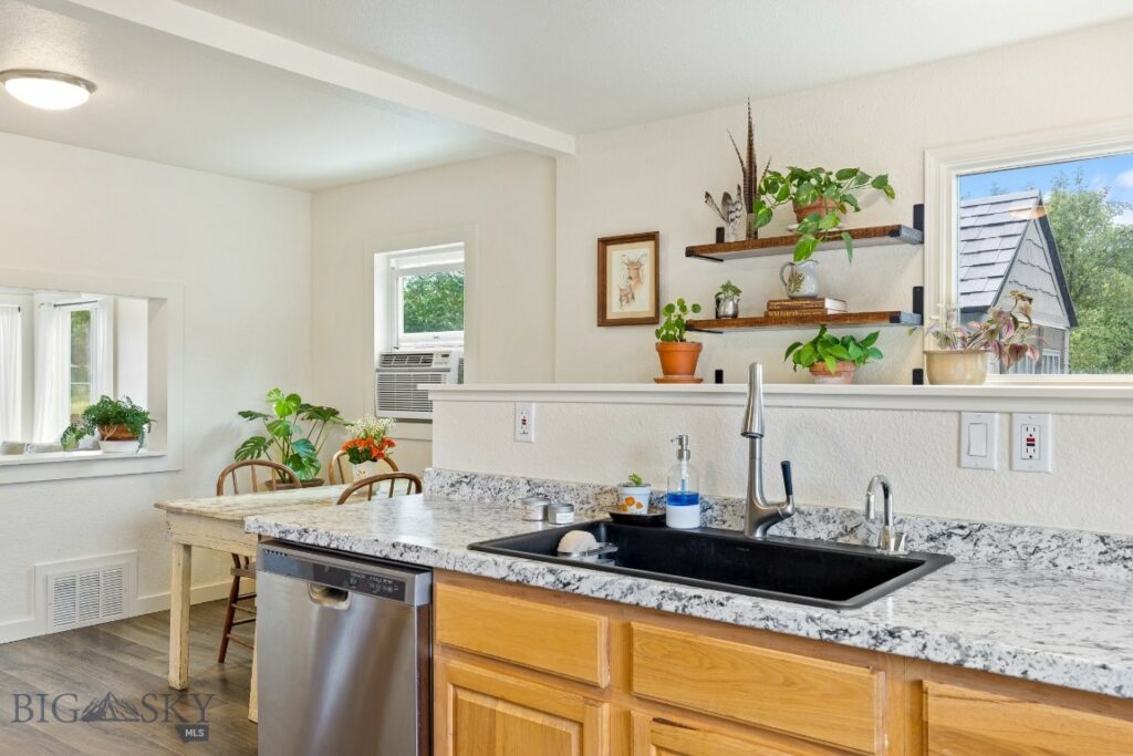 718 W Front, Livingston MT 59047
