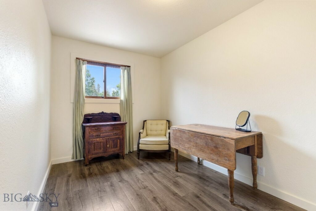 718 W Front, Livingston MT 59047