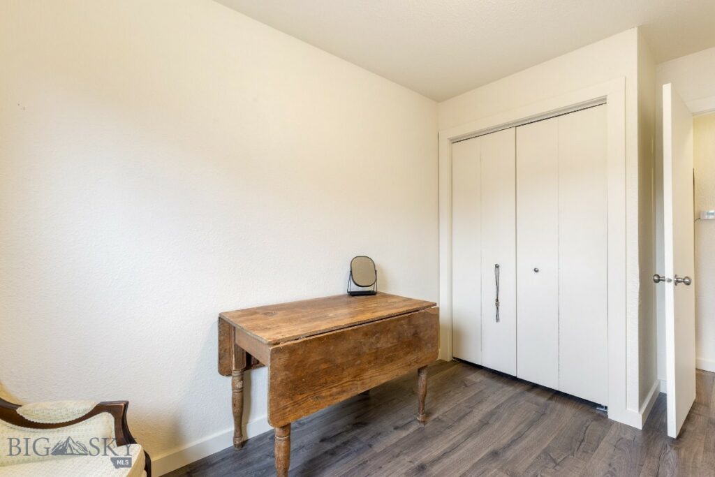 718 W Front, Livingston MT 59047