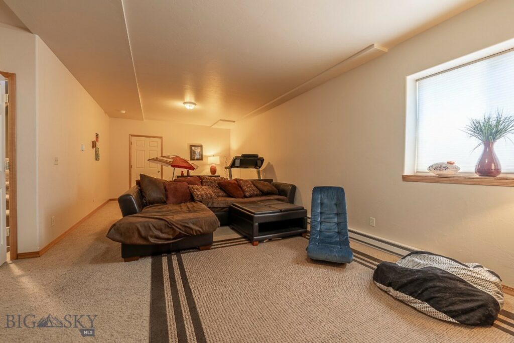 719 N 12th Street, Livingston MT 59047