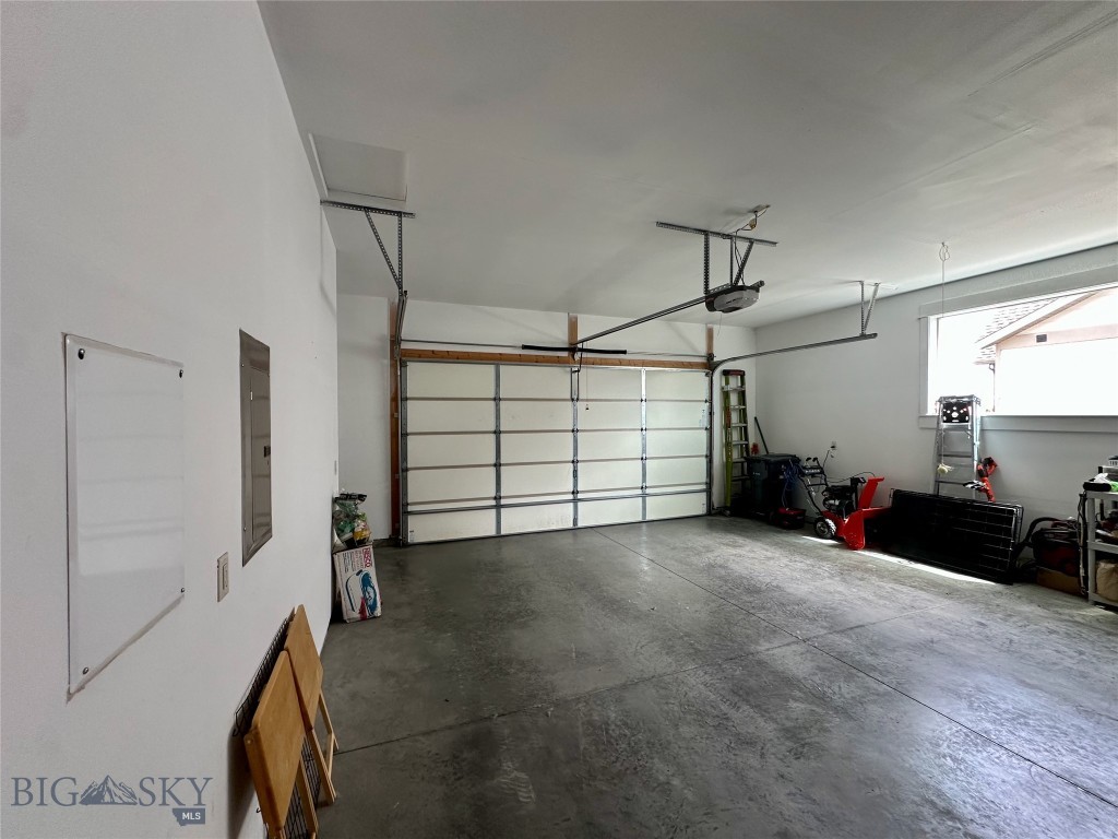 72 River Woods Road, Belgrade MT 59714