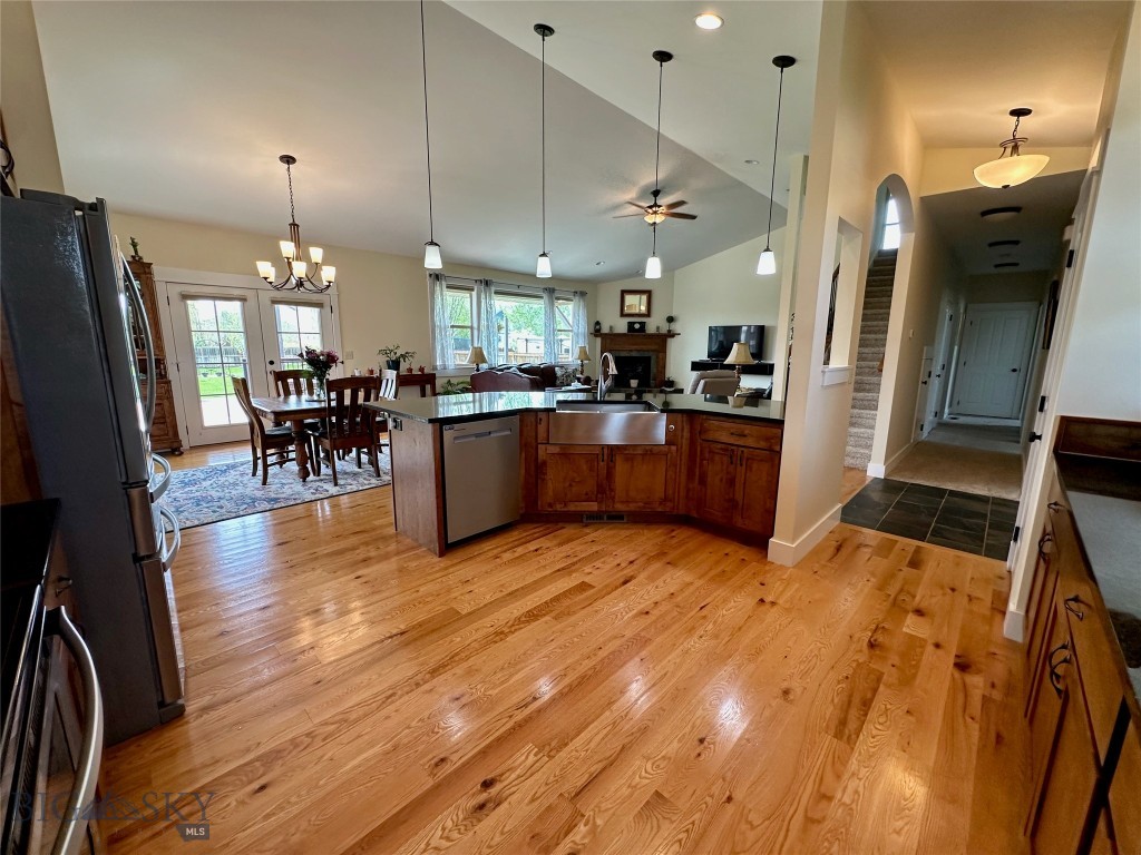 72 River Woods Road, Belgrade MT 59714