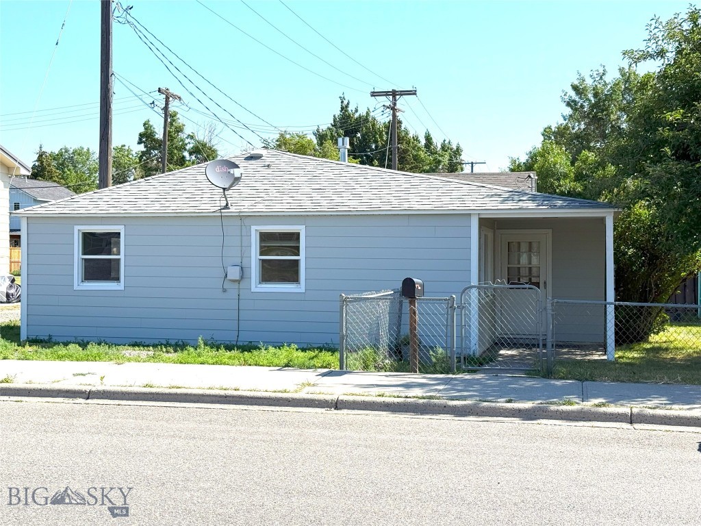720 W Front, Livingston MT 59047