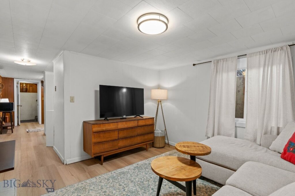 723 S 5th Avenue, Bozeman MT 59715