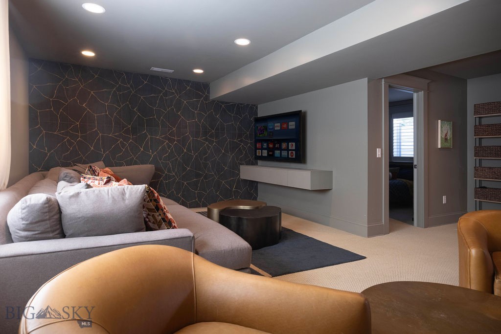 725 S 3rd Avenue, Bozeman MT 59715