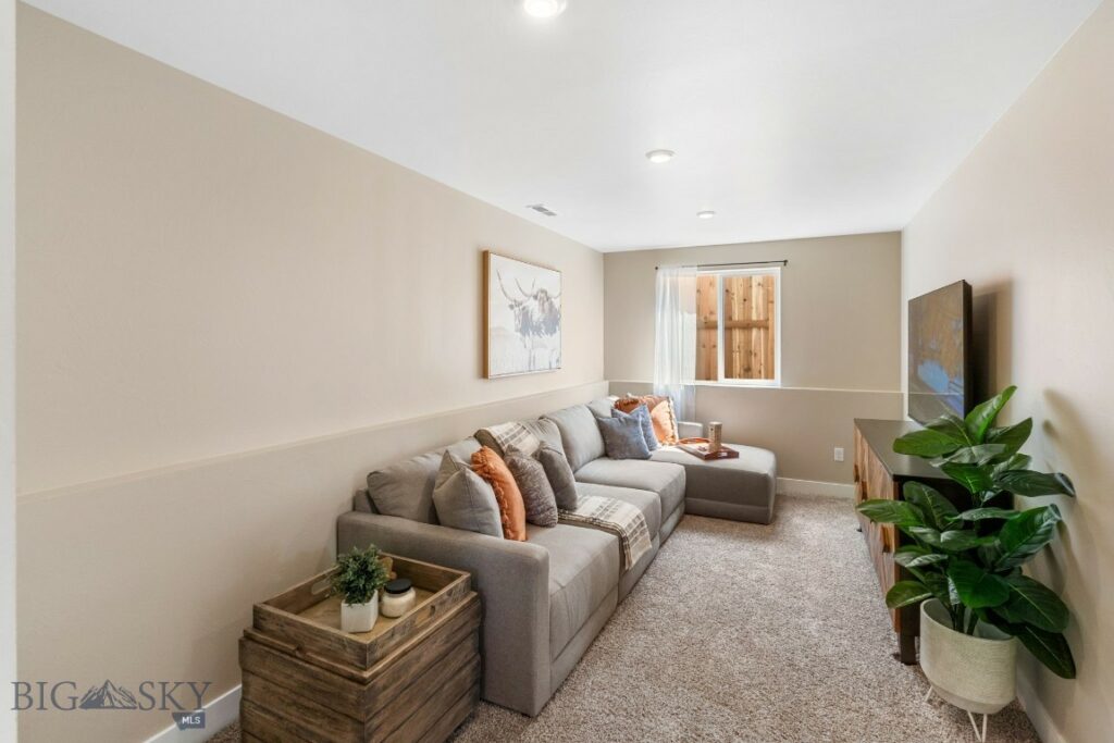 725 Thrice Loop, Belgrade MT 59714