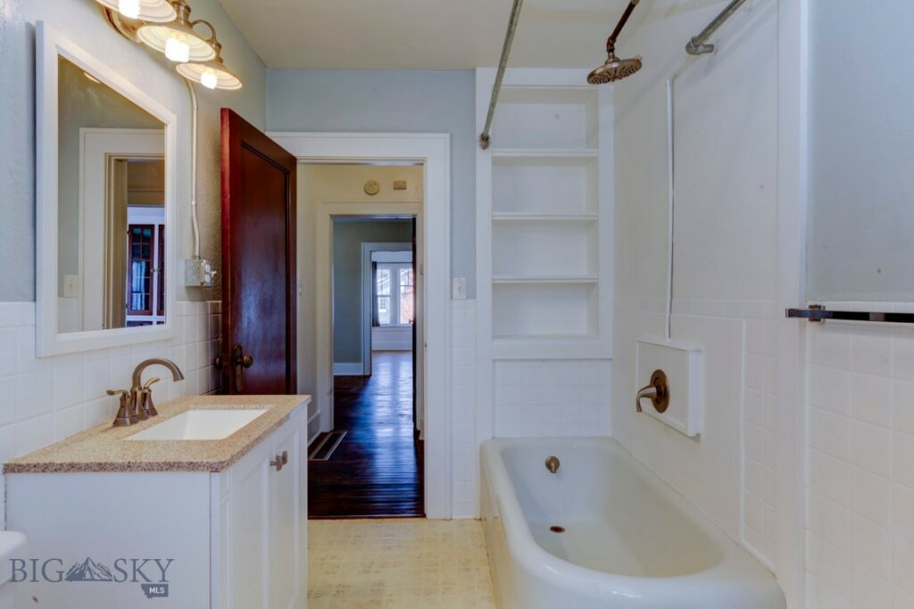 725 W Callender Street, Livingston MT 59047