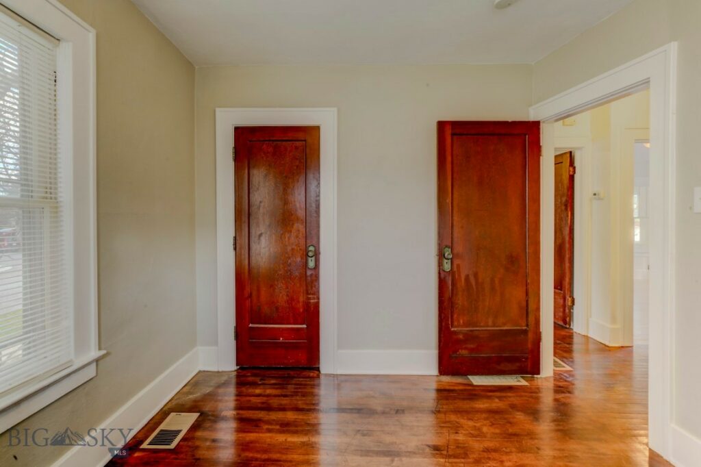 725 W Callender Street, Livingston MT 59047