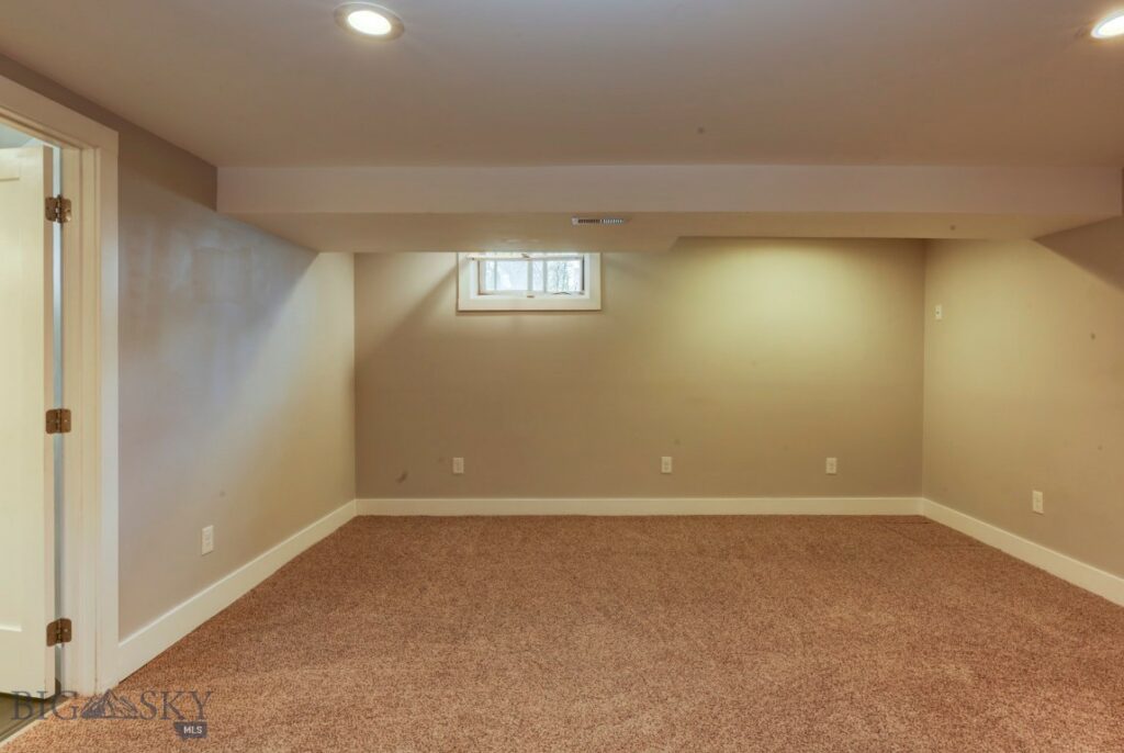 725 W Callender Street, Livingston MT 59047