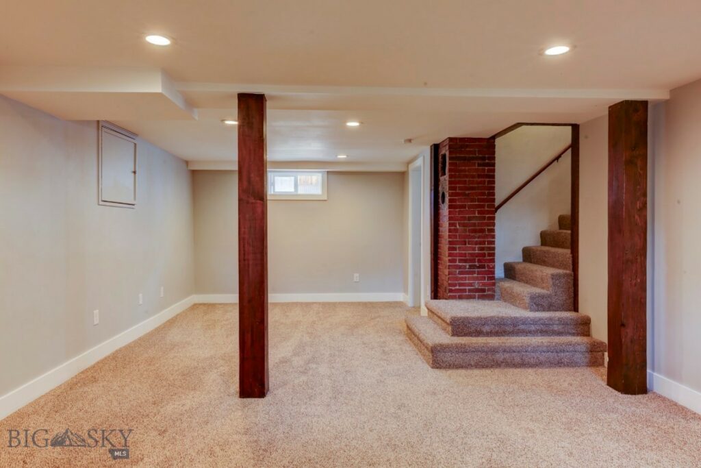 725 W Callender Street, Livingston MT 59047