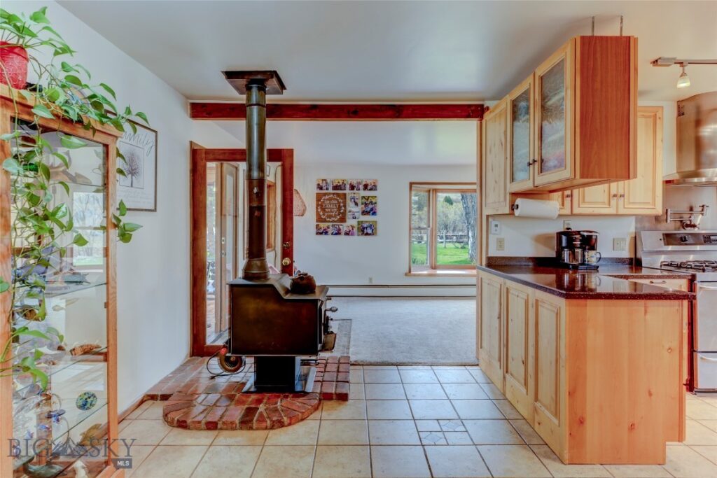 726 US Highway 10 West W, Livingston MT 59047