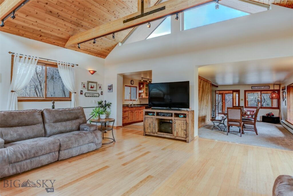 726 US Highway 10 West W, Livingston MT 59047