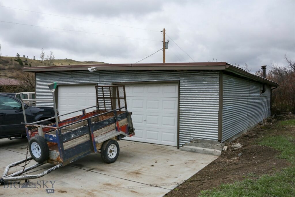 726 US Highway 10 W, Livingston MT 59047