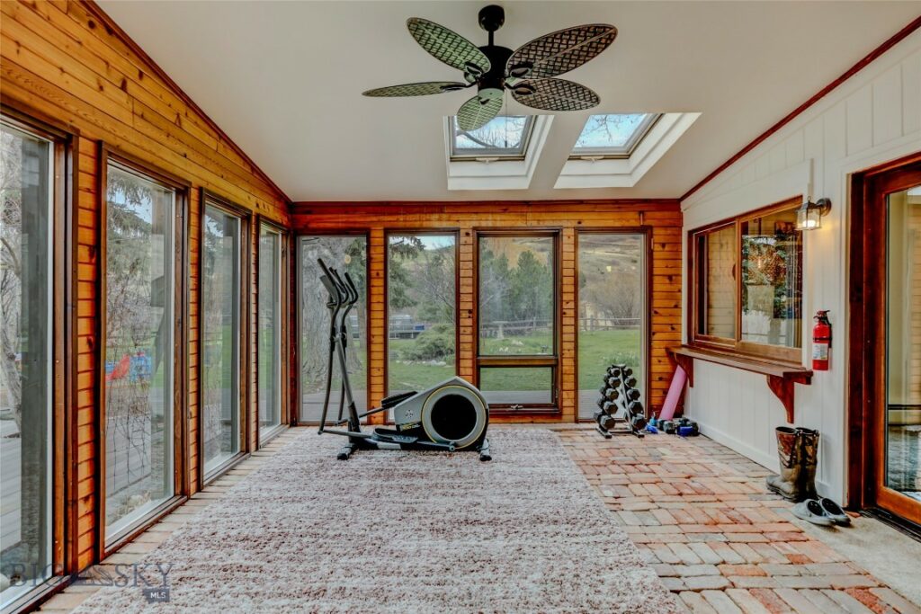726 US Highway 10 W, Livingston MT 59047