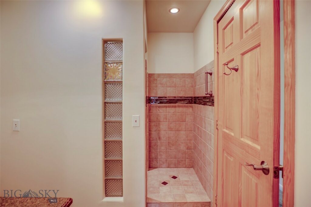726 US Highway 10 W, Livingston MT 59047