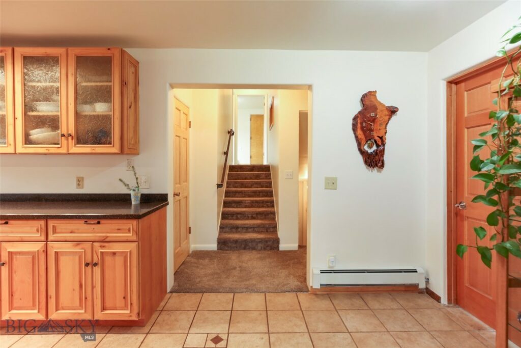 726 US Highway 10 W, Livingston MT 59047