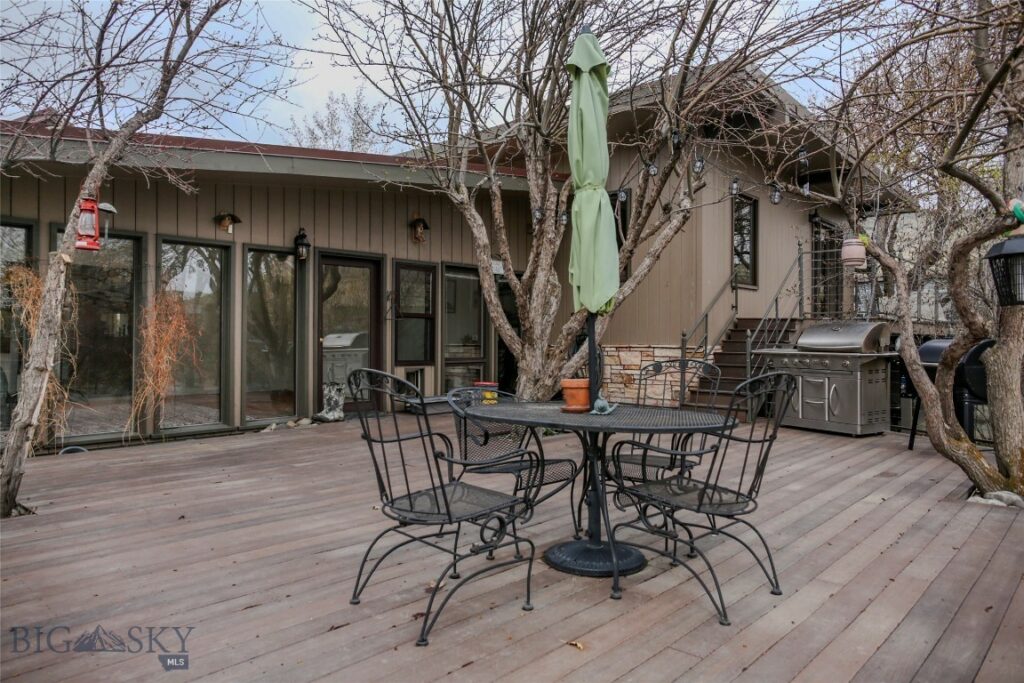 726 US Highway 10 W, Livingston MT 59047