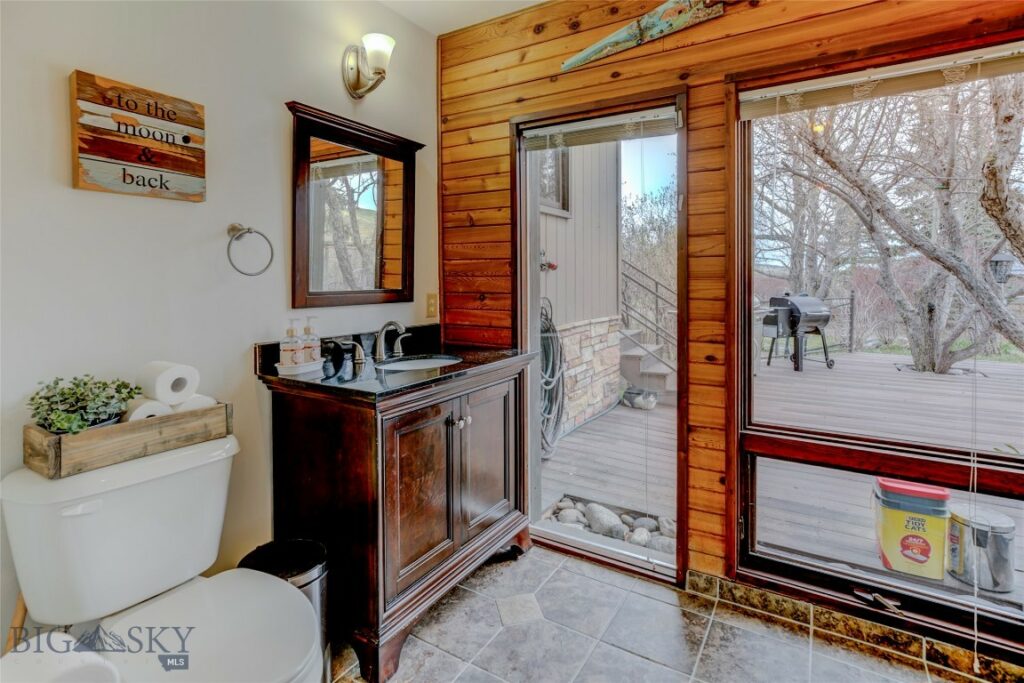726 US Highway 10 W, Livingston MT 59047
