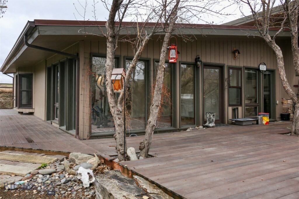 726 US Highway 10 W, Livingston MT 59047