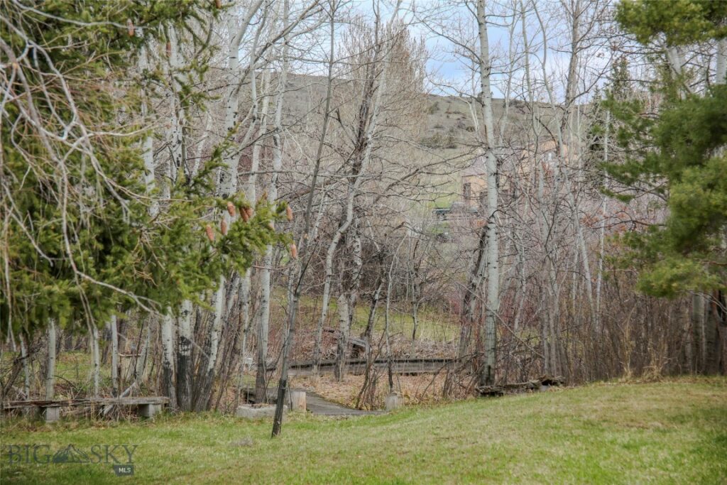 726 US Highway 10 W, Livingston MT 59047