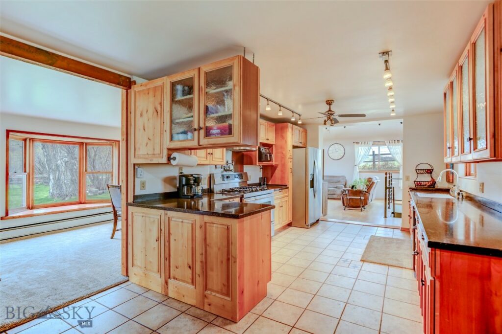 726 US Highway 10 West W, Livingston MT 59047