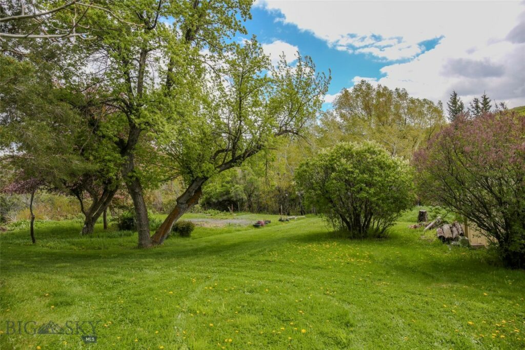 726 US Highway 10 West W, Livingston MT 59047