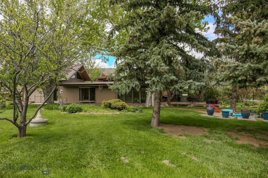 726 US Highway 10 West W, Livingston MT 59047