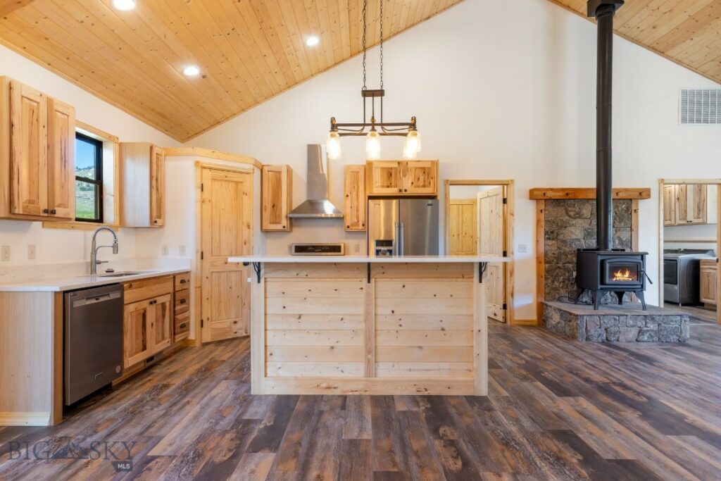 730 US Highway 10 W, Livingston MT 59047