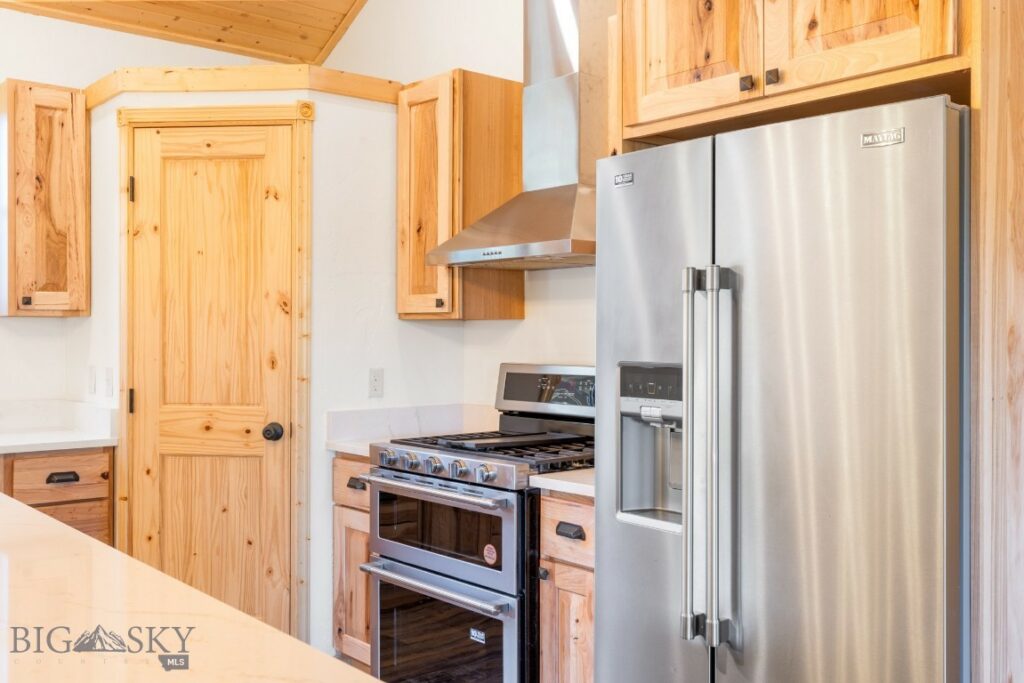 732 US Highway 10 W, Livingston MT 59047