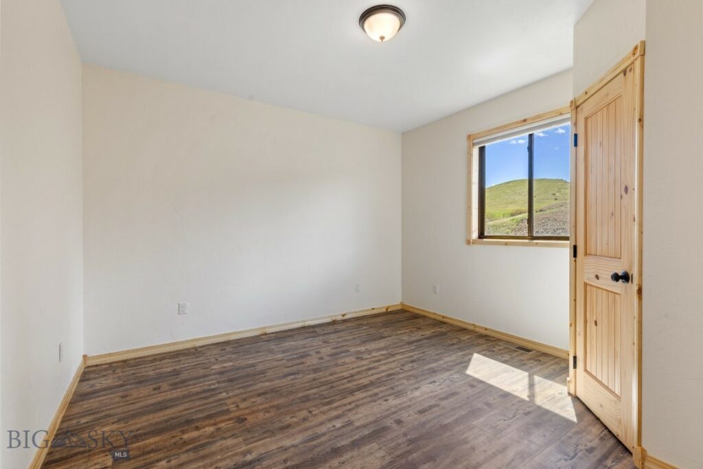 732 US Highway 10 W, Livingston MT 59047
