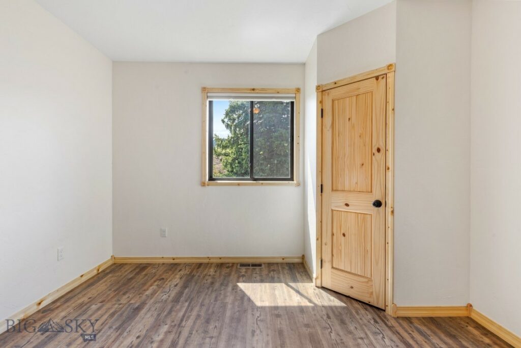 732 US Highway 10 W, Livingston MT 59047