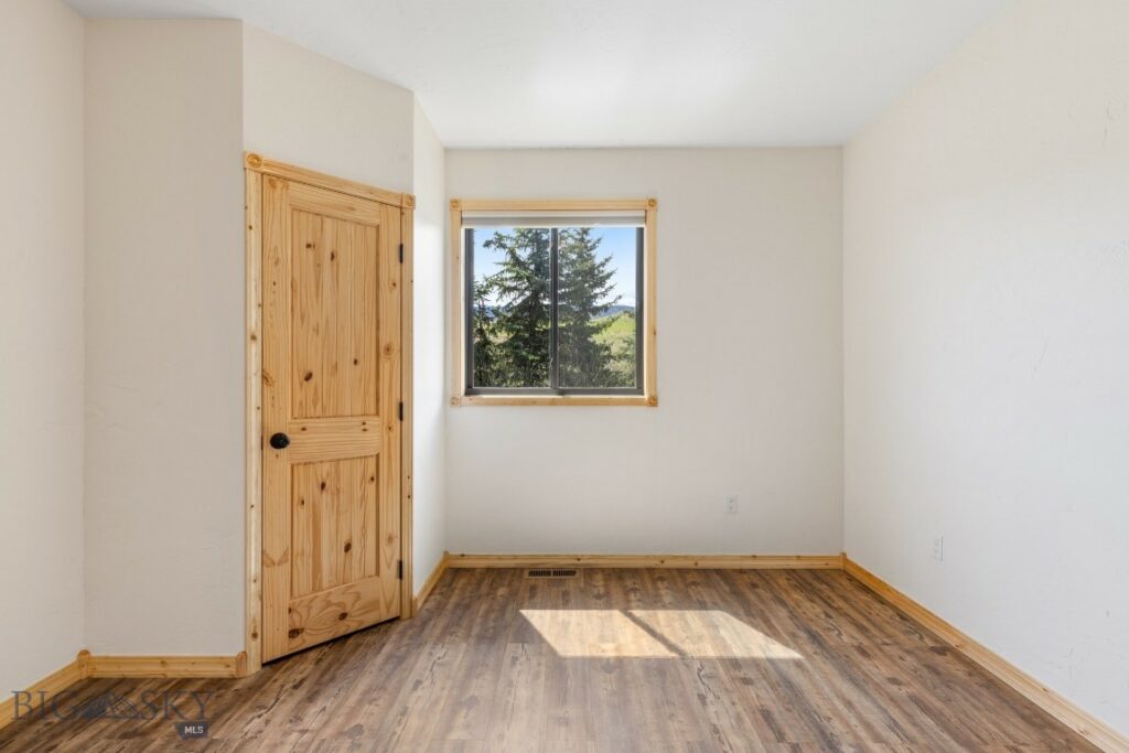 732 US Highway 10 W, Livingston MT 59047