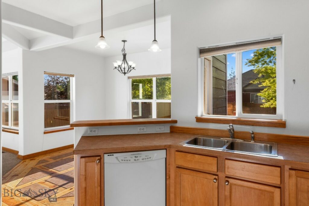 738 Forestglen Drive, Bozeman MT 59718