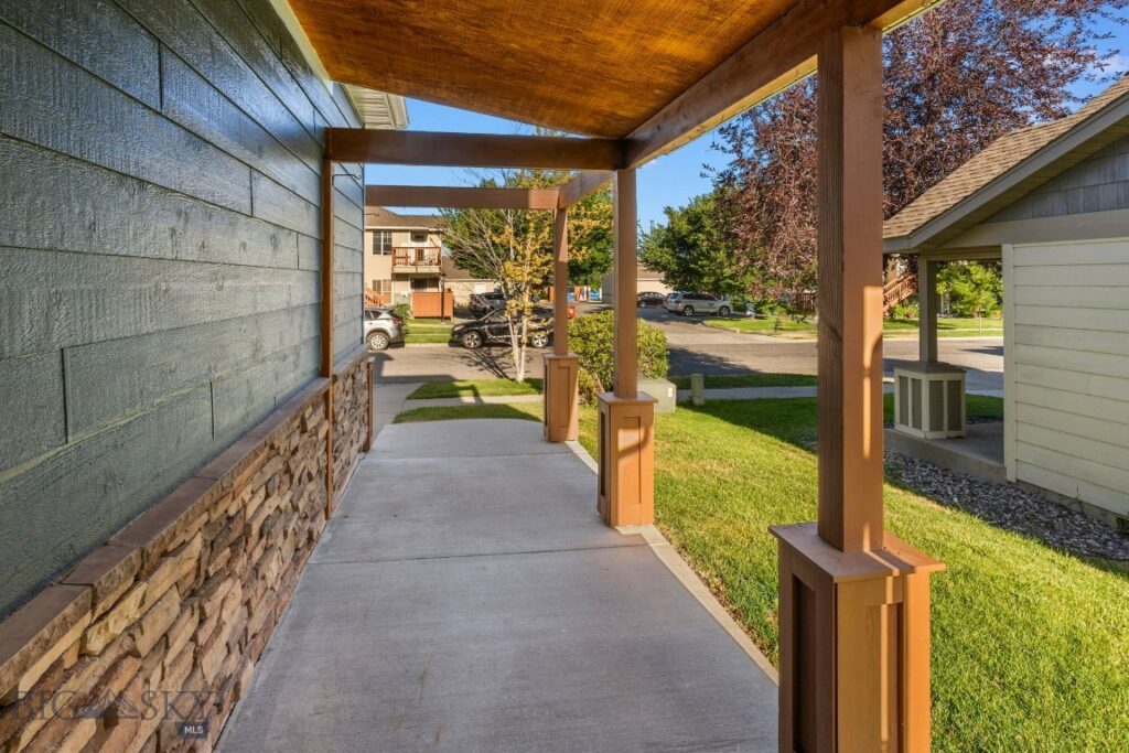 738 Forestglen Drive, Bozeman MT 59718