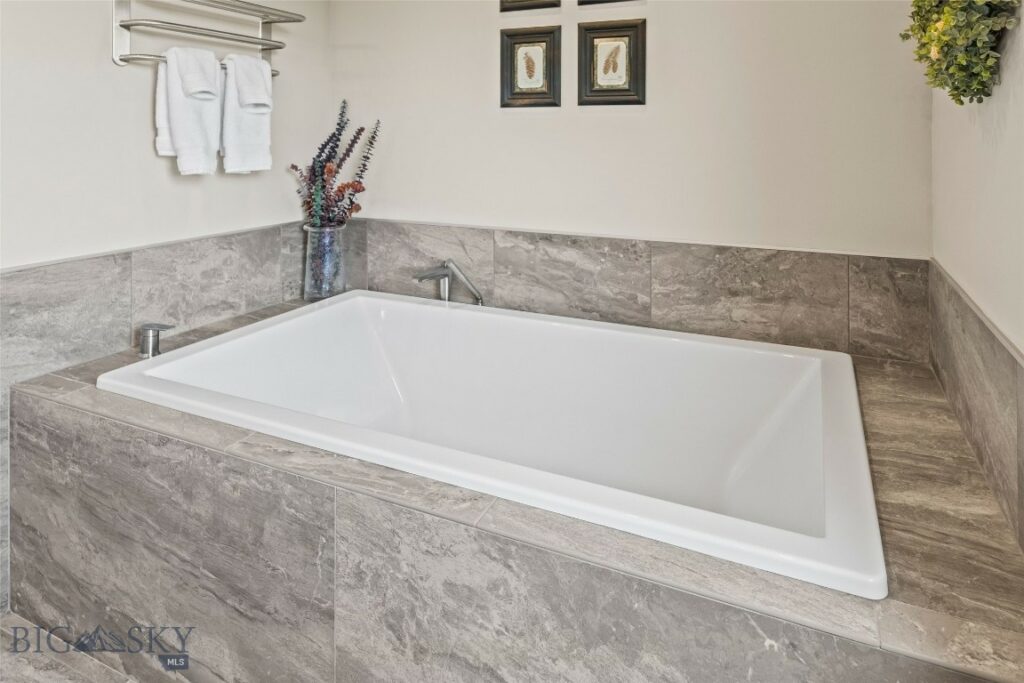 75 Newman Lane, Bozeman MT 59718