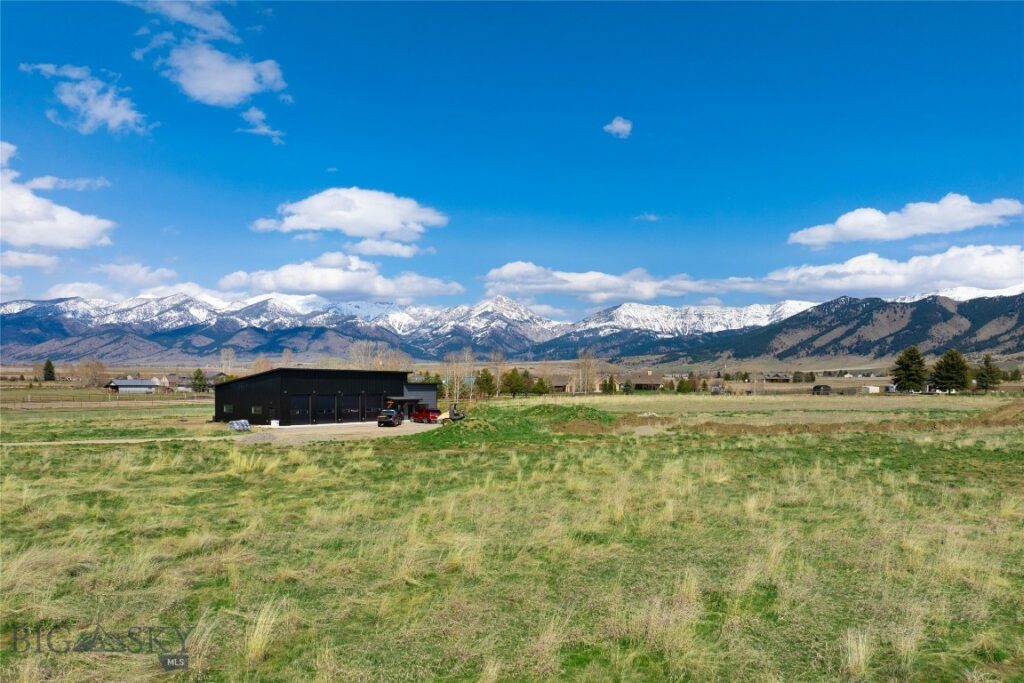 7550 & 7560 Springhill Road, Belgrade MT 59714