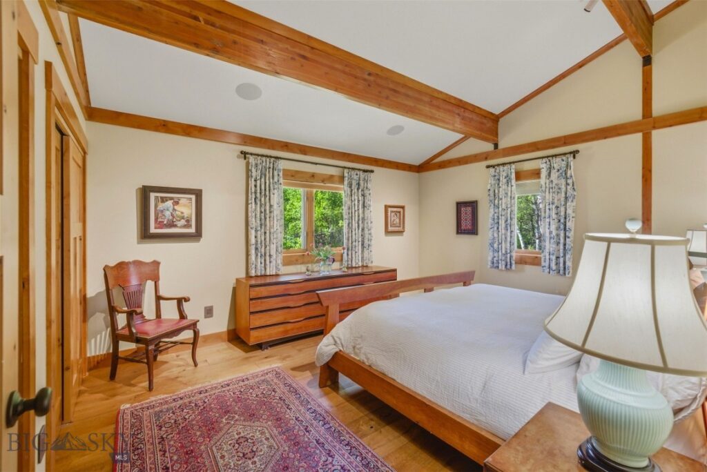 761 Sunny Bear Drive, Bozeman MT 59715