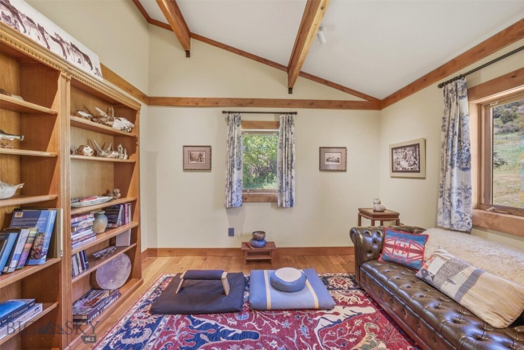 761 Sunny Bear Drive, Bozeman MT 59715