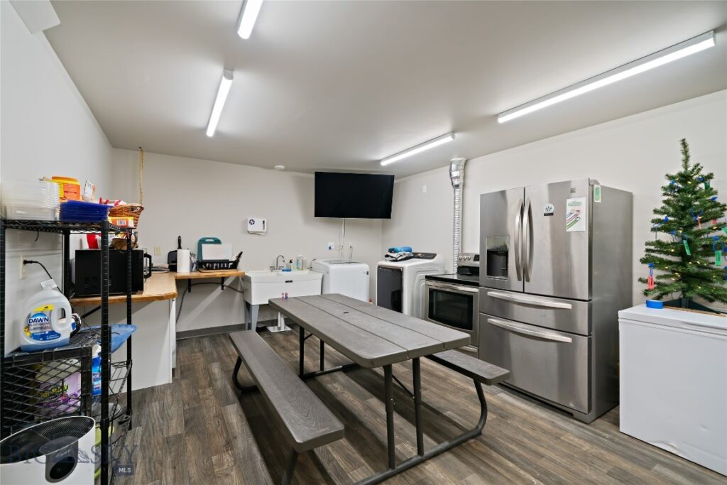 7795 Thorpe Road, Bozeman MT 59718