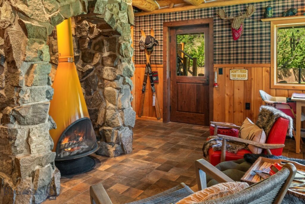 78 Lake Drive, Livingston MT 59047