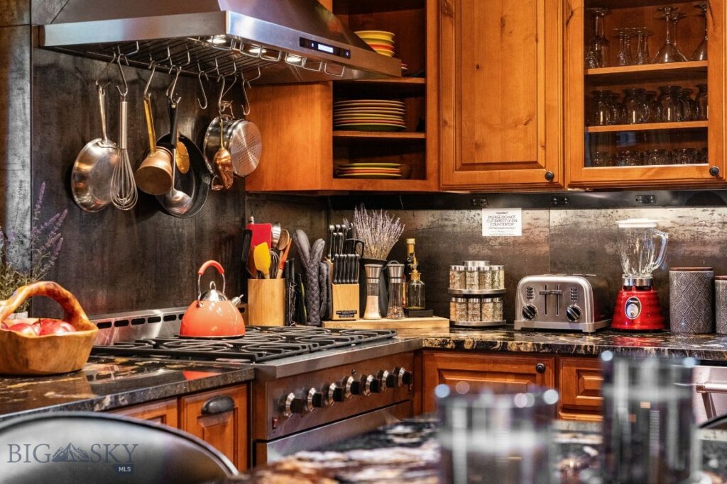 78 Lake Drive, Livingston MT 59047