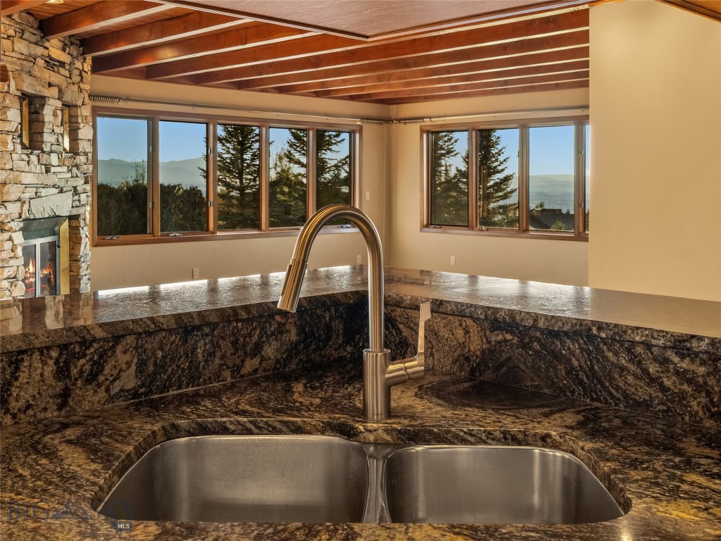 7810 Rolling Hills Drive, Bozeman MT 59715