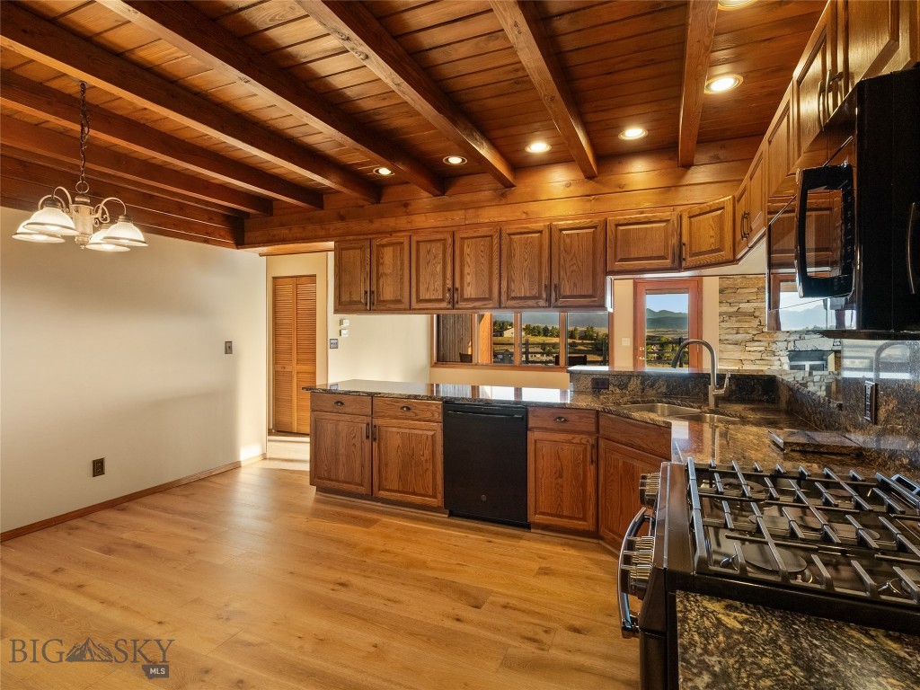 7810 Rolling Hills Drive, Bozeman MT 59715
